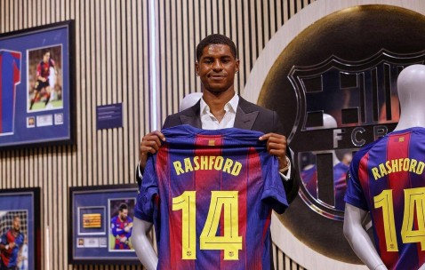 巴萨签西甲3000万锋霸接替莱万，拉什福德或被退货！成新三叉戟！