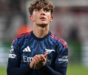 英超和欧冠双纪录！15岁阿森纳神童创造连续成就，阿尔特塔眼光犀利