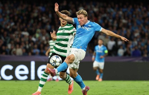 22岁霍伊伦闪耀欧冠：双响+获评87分+MVP