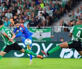 西甲11轮战报：皇马复仇巴萨，马竞需稳固领先地位