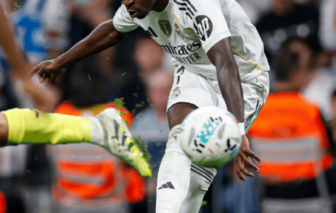 登顶西甲！皇家马德里3-1胜比利亚雷亚尔，维尼修斯梅开二度姆巴佩伤退