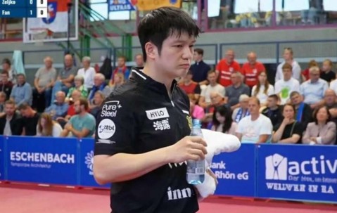 樊振东德甲爆冷输球大揭秘！真相让人心疼又敬佩，1个擦边球引爆暖心反转