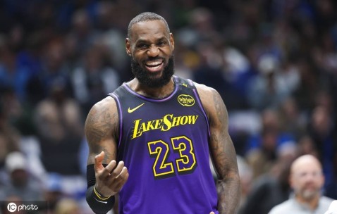 闹麻了！詹姆斯预热一天的决定二 竟是商业广告