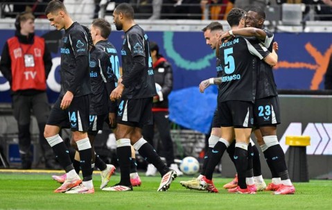 德甲中游激战：法兰克福主场火力全开，圣保利保级生死一搏