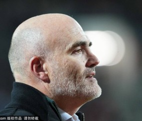 巴黎欧冠主场再陷危机：半场0-2落后拜仁，历史重演的背后有何深意？