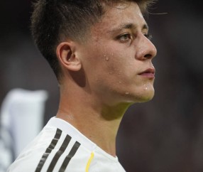 登贝莱：历史第10位赢得世界杯、欧冠与金球奖的传奇球员