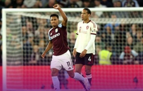 4-2！维拉晋级前5！英超不利消息：想6队获欧冠资格，需要满足3大条件