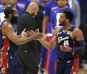 终于支棱起来了！米切尔季后赛8次40+并列现役第5