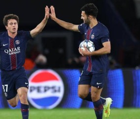 2-1！十人拜仁杀疯了：欧冠碾压巴黎+4连胜霸榜，利物浦弃将双响