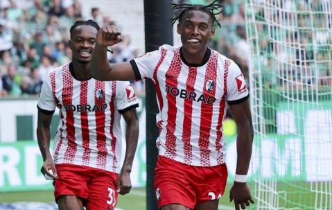 3-0，32岁格里福一传一射，德甲第13掀翻德甲第9，迎来了2连胜