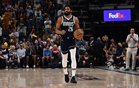 在被黄蜂裁掉后，状态下滑的前独行侠后场老将将会转战德甲豪门？