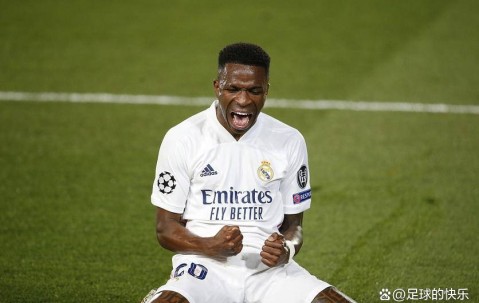 炸锅！维尼修斯国家德比被阿隆索换下后怒摔水瓶，场边黑脸引争议