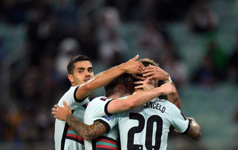 周日042 法甲焦点战：布雷斯特VS里昂——一场颠覆传统的对决，胜利天平倾向何方？