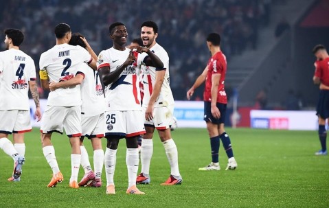 足坛悲喜夜！巴萨3球惨败，意甲前5差3分，姆巴佩弟弟绝平大巴黎