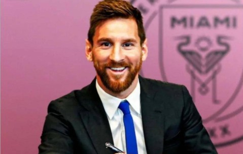 签了！梅西续约至2028年，打破美职联历史，C罗会选择继续跟吗