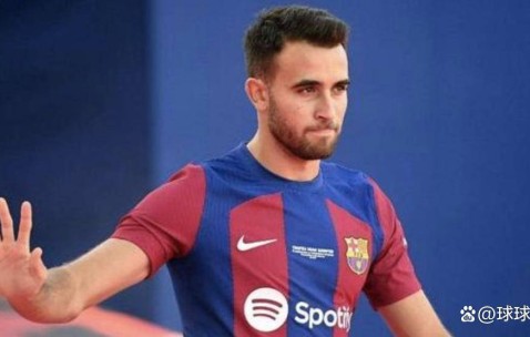 20岁曼联梅努坐穿板凳，意甲豪门欲抄底，世界杯梦想让他做选择