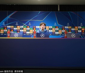 皇马欧冠再战红军！姆巴佩领衔豪华首发出炉，卡马文加意外入列