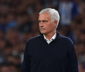 3场全是5-1！德甲劲旅疯魔，穆帅3连败要出局？