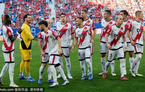 自取灭亡？皇家社会8轮1胜排西甲倒2，近年出售多名主力+卸任功勋主帅