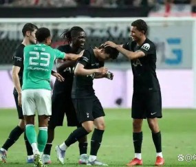 2-1巴萨开门红，曼联旧将5000万先生，欧冠9分钟双响庆祝