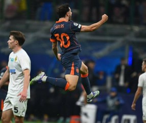 11亿豪门被1.9亿弱旅三度打穿！巴萨3-3爆冷夜，亚马尔破纪录难救防线