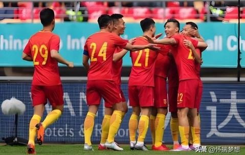 11日：08锋霸登陆法甲，两小将留洋，王钰栋多特传闻辟谣