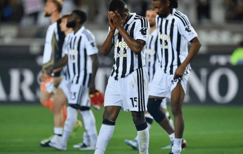 4-1，2-0！意甲悲喜夜！罗马科莫赢球，米兰尤文爆冷，积分榜更新