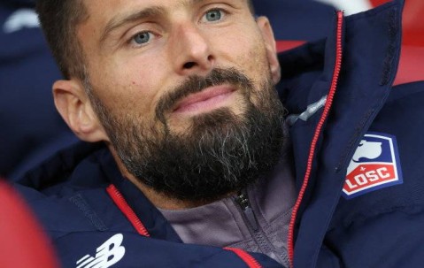 范比滕：这支拜仁的阵容当属世界前三，又一个德甲冠军几乎稳了