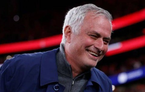 穆里尼奥狂喜！头号目标主动来投！皇马这下有救了