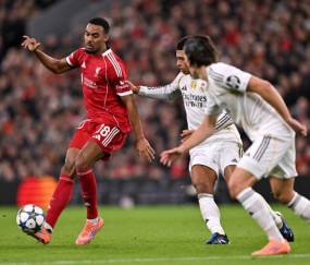 欧冠利物浦1-0送皇马欧冠首败，麦卡利斯特一击制胜，萨拉赫低迷