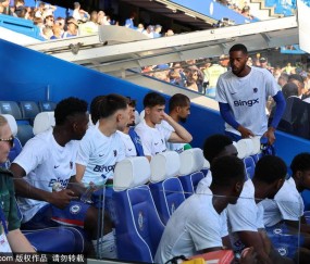 杰克逊的迅速转会：切尔西与拜仁之间的幕后故事与战术分析