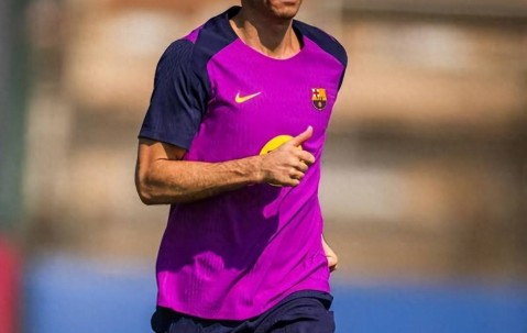 巴萨又伤一员大将 莱万左大腿股二头肌肌肉撕裂 缺席国家德比