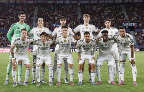 续约谈崩！维尼修斯与皇马陷入僵局，弗洛伦蒂诺或“卖人止损”