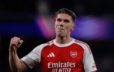 阿森纳双线飘红！西媒力挺冲双冠，名宿却揪出一大隐患